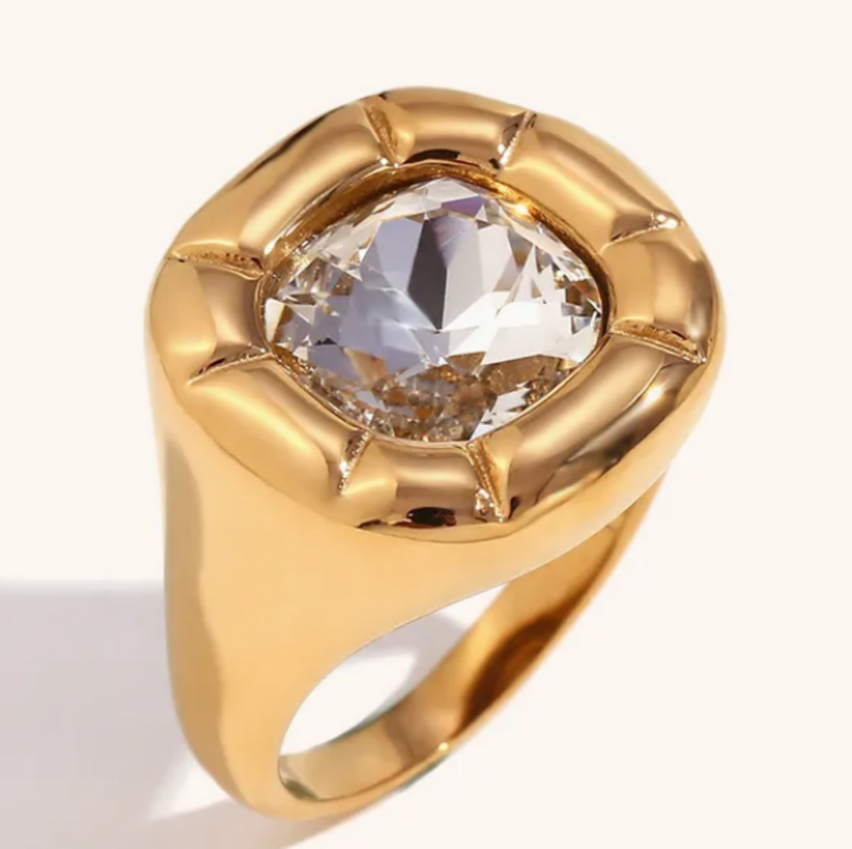 Zircon Ring — 18K Gold Plated Stainless Steel