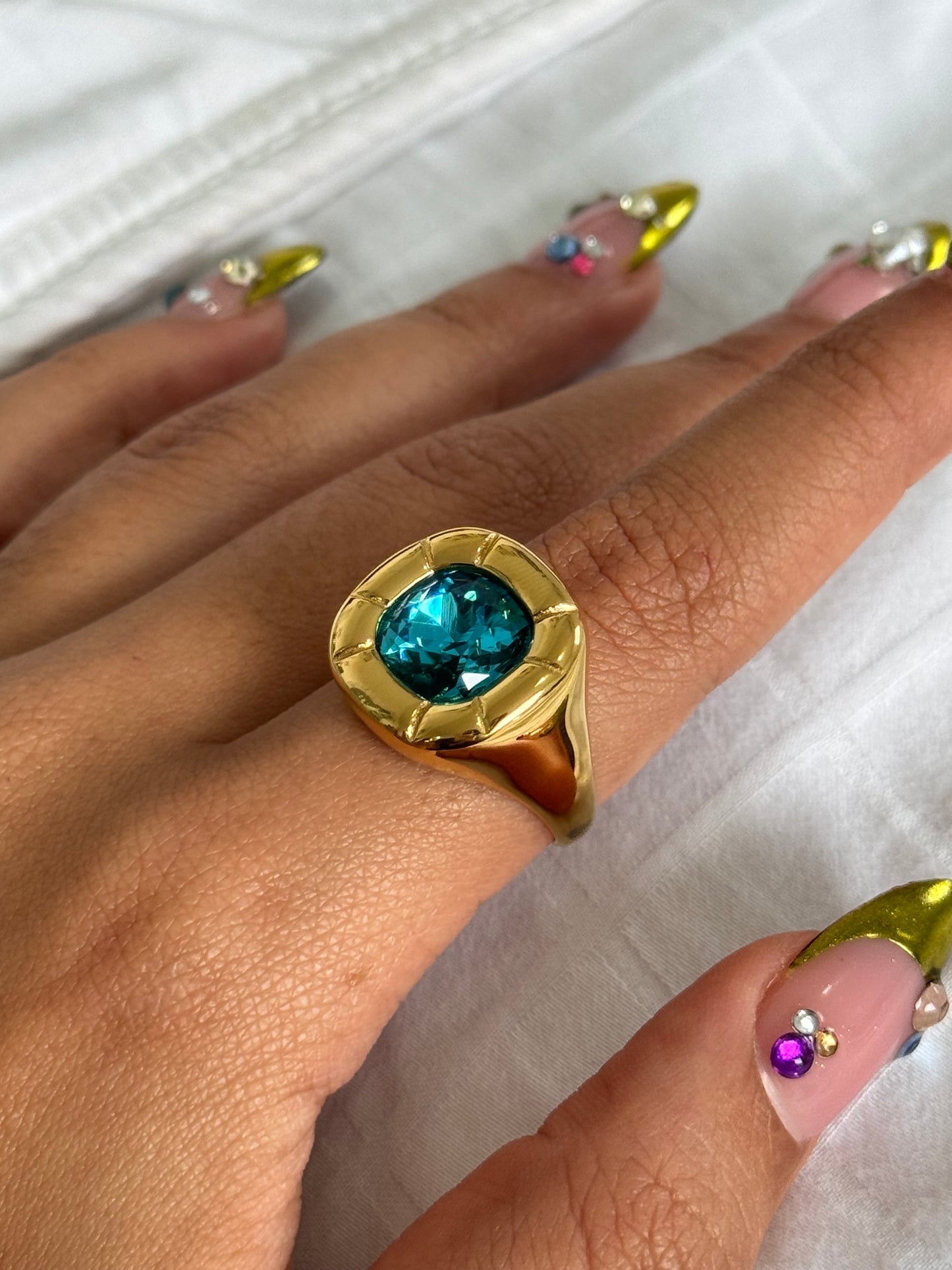 Zircon Ring