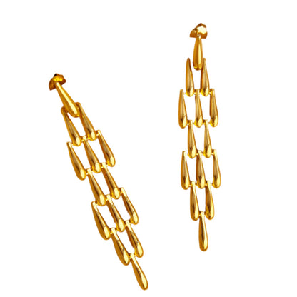 Drops of The Yunque Earrings - 18K gold plated stainless steel drop earrings
Gold chain earrings on a beige fabric background