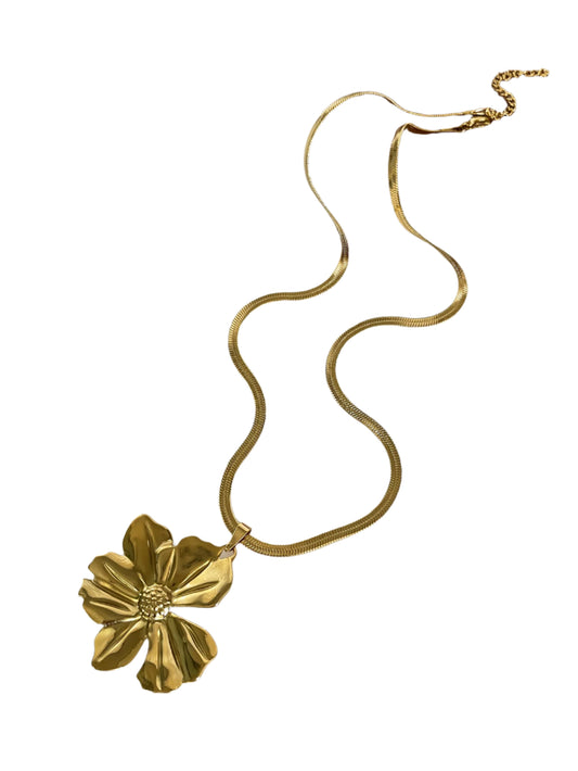 Sela Necklace