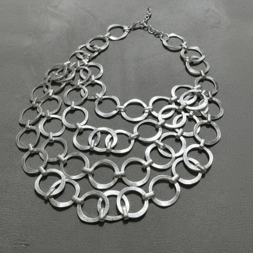 Vellón Circle Necklace