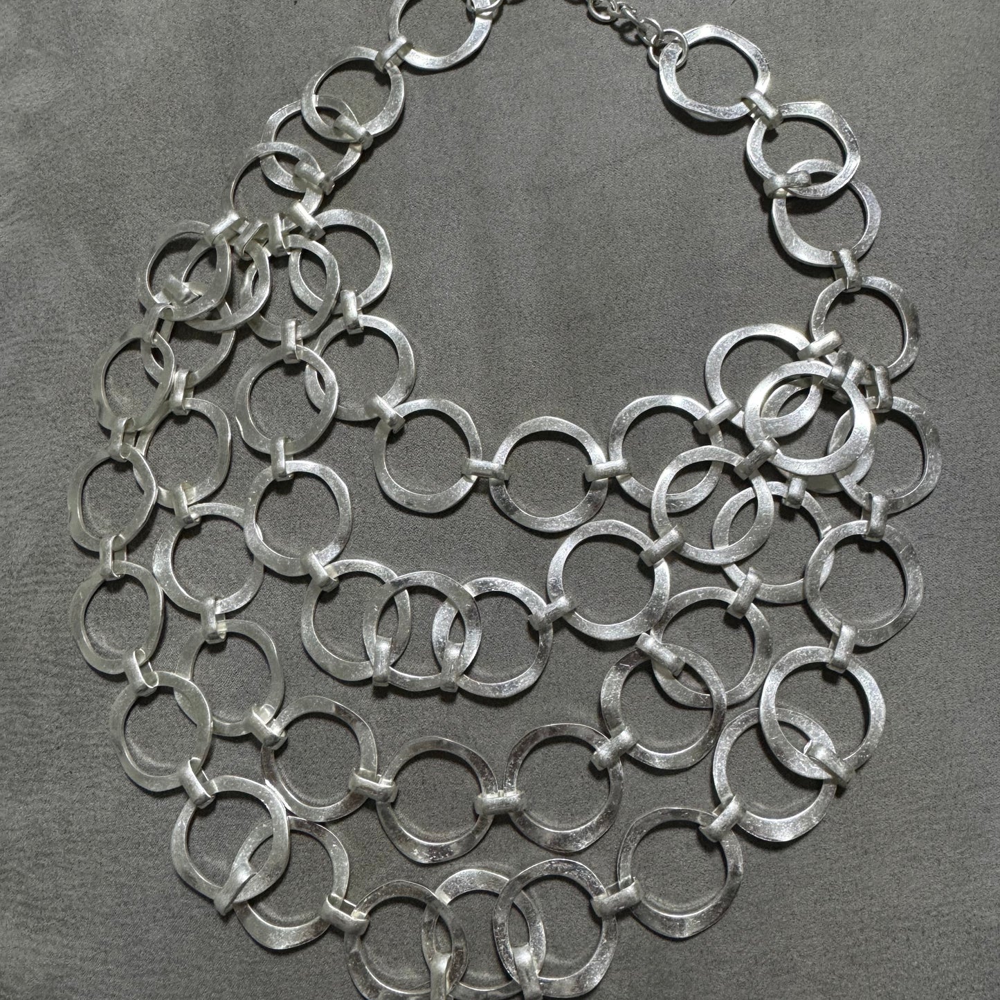 Vellón Circle Necklace
